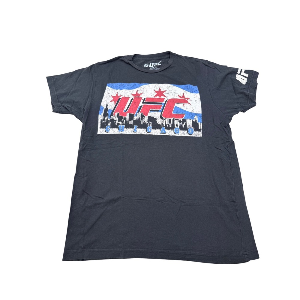 UFC Chicago Graphic T-Shirt Mens Medium Black Cotton Skyline MMA Short Sleeve